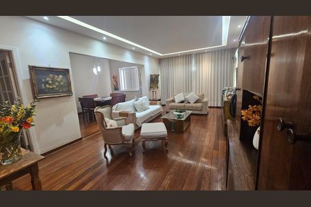 Apartamento à venda com 167m², 3 quartos e 1 vaga