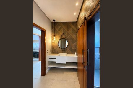 Casa à venda com 241m², 3 quartos e 6 vagas