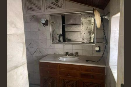 Casa à venda com 280m², 4 quartos e 1 vaga