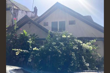 Casa à venda com 280m², 4 quartos e 1 vaga