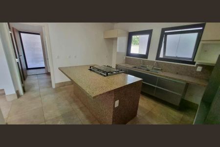 Casa para alugar com 312m², 3 quartos e 6 vagas