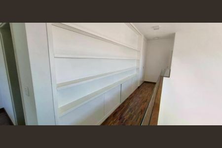 Casa para alugar com 312m², 3 quartos e 6 vagas