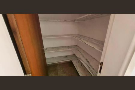 Casa para alugar com 312m², 3 quartos e 6 vagas