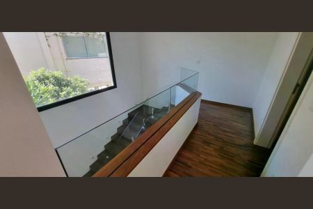 Casa para alugar com 312m², 3 quartos e 6 vagas