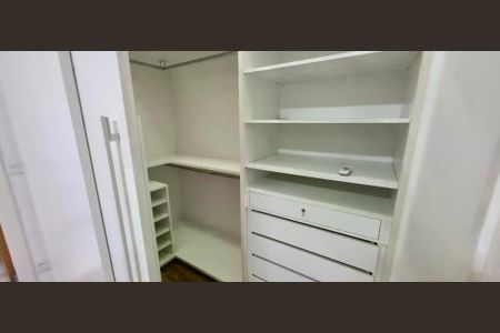 Casa para alugar com 312m², 3 quartos e 6 vagas