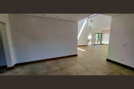 Casa para alugar com 312m², 3 quartos e 6 vagas