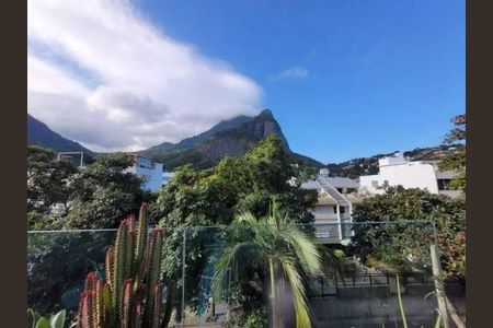 Apartamento à venda com 321m², 4 quartos e 3 vagas