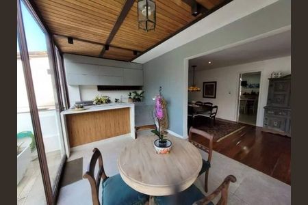 Apartamento à venda com 321m², 4 quartos e 3 vagas