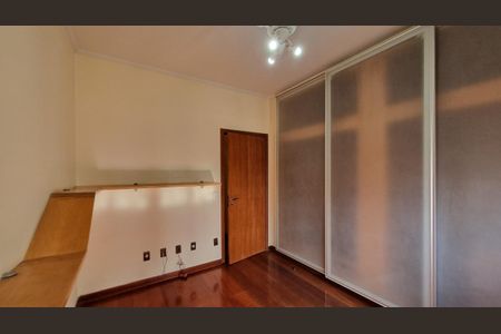 Apartamento à venda com 3 quartos, 117m² em Centro, Campinas