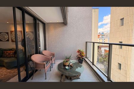 Apartamento à venda com 125m², 3 quartos e 3 vagas