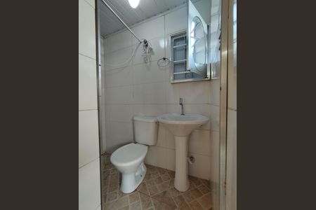Casa à venda com 200m², 2 quartos e 1 vagaBanheiro - torneira