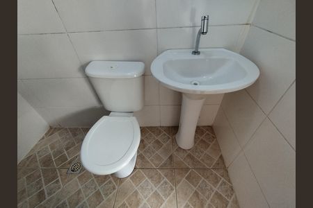 Casa à venda com 200m², 2 quartos e 1 vagaBanheiro - torneira