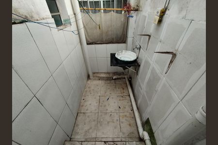 Casa à venda com 200m², 2 quartos e 1 vagaÁrea de Serviço