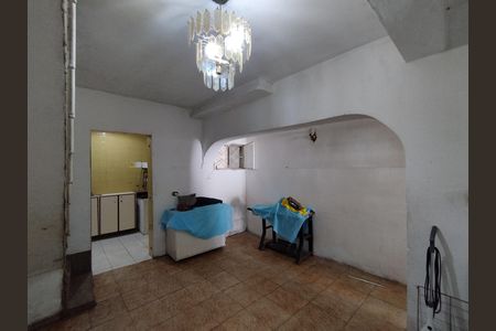 Casa à venda com 200m², 2 quartos e 1 vagaSala 