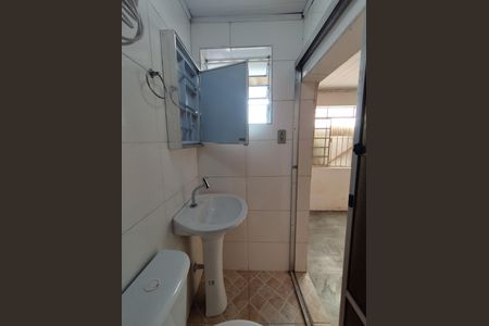 Casa à venda com 200m², 2 quartos e 1 vagaBanheiro - torneira
