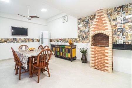 Casa à venda com 3 quartos, 230m² em Ingá, Niterói