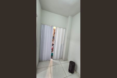 Apartamento à venda com 67m², 2 quartos e 1 vaga Apartamento à venda com 67m², 2 quartos e 1 vagaQuarto e dispensa de apoio
