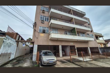 Apartamento à venda com 67m², 2 quartos e 1 vaga Apartamento à venda com 67m², 2 quartos e 1 vagaFrente do prédio e Plaquinha