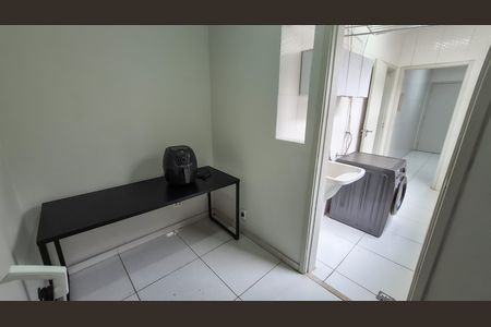Apartamento à venda com 67m², 2 quartos e 1 vaga Apartamento à venda com 67m², 2 quartos e 1 vagaQuarto e dispensa de apoio
