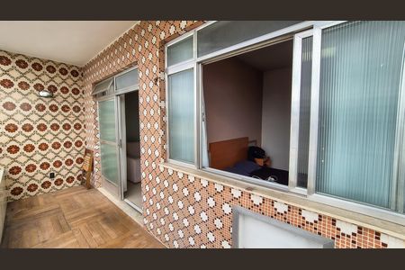 Apartamento à venda com 67m², 2 quartos e 1 vaga Apartamento à venda com 67m², 2 quartos e 1 vagaVaranda da Sala