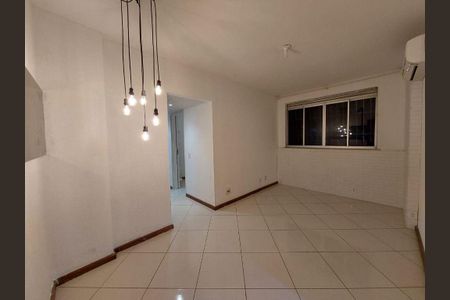 Apartamento à venda com 60m², 2 quartos e 1 vaga