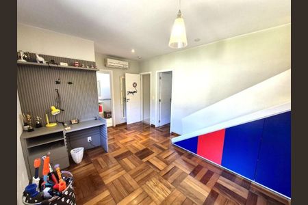 Casa à venda com 280m², 4 quartos e 2 vagas