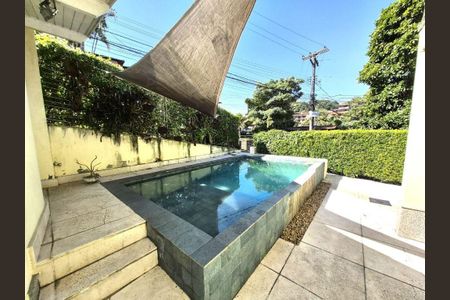 Casa à venda com 280m², 4 quartos e 2 vagas