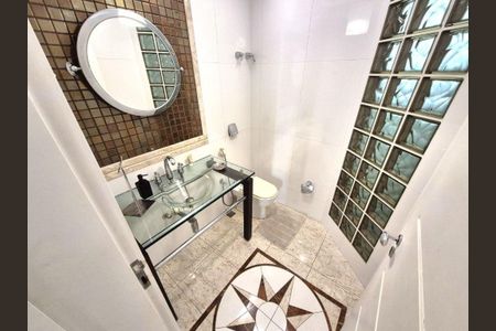 Casa à venda com 280m², 4 quartos e 2 vagas