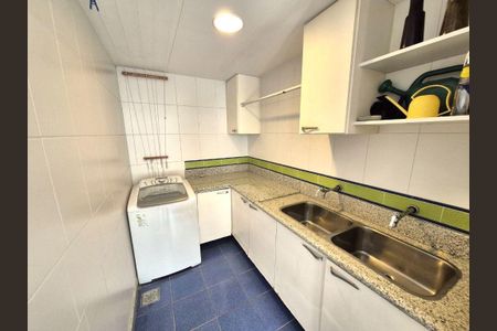 Casa à venda com 280m², 4 quartos e 2 vagas