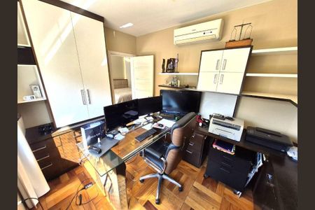 Casa à venda com 280m², 4 quartos e 2 vagas