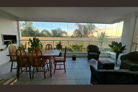 Apartamento à venda com 158m², 3 quartos e 3 vagas