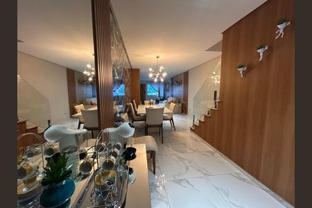 Casa à venda com 3 quartos, 160m² em Vila Carlos de Campos, São Paulo
