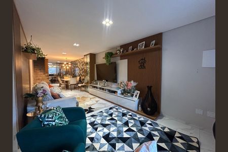 Casa à venda com 3 quartos, 160m² em Vila Carlos de Campos, São Paulo