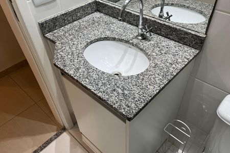 Apartamento para alugar com 64m², 2 quartos e 1 vaga Apartamento para alugar com 64m², 2 quartos e 1 vagaBanheiro da Suíte