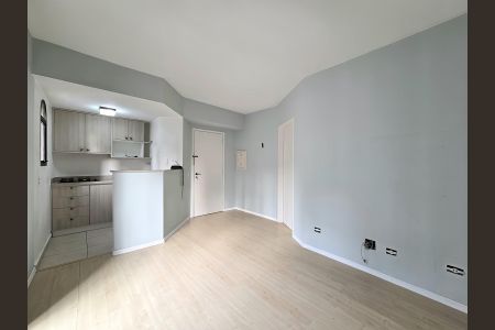 Sala de apartamento para alugar com 2 quartos, 40m² em Chácara Itaim, São Paulo