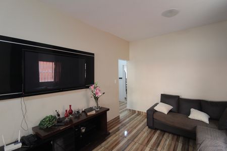 Casa à venda com 166m², 3 quartos e sem vagaSala