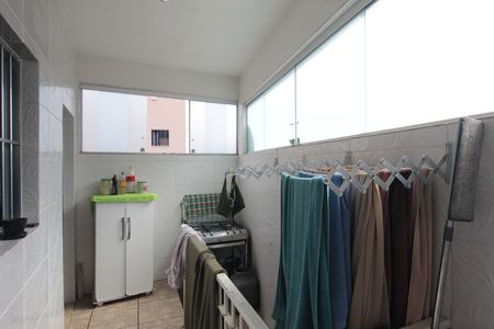 Casa à venda com 166m², 3 quartos e sem vagaÁrea de Serviço