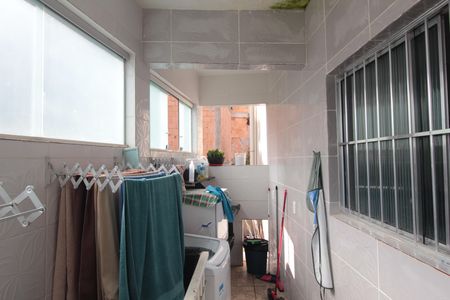 Casa à venda com 166m², 3 quartos e sem vagaÁrea de Serviço