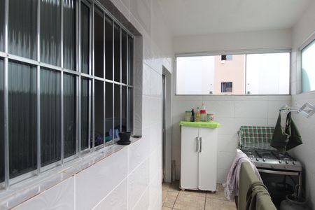 Casa à venda com 166m², 3 quartos e sem vagaÁrea de Serviço