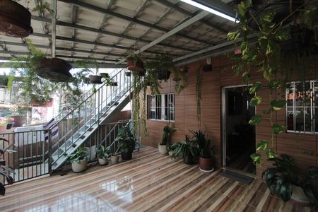 Casa à venda com 166m², 3 quartos e sem vagaVaranda