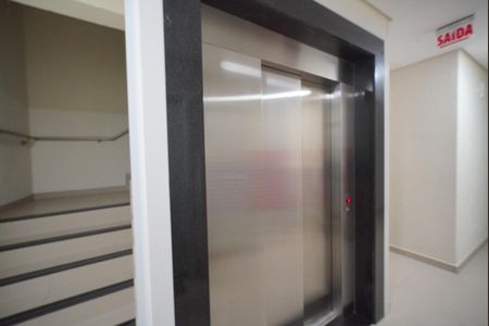 Apartamento para alugar com 64m², 1 quarto e 1 vagaElevador