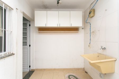 Casa à venda com 110m², 2 quartos e 2 vagas Casa à venda com 110m², 2 quartos e 2 vagasÁrea de Serviço