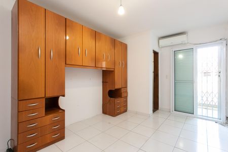 Casa à venda com 110m², 2 quartos e 2 vagas Casa à venda com 110m², 2 quartos e 2 vagasSuíte 1