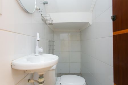 Casa à venda com 110m², 2 quartos e 2 vagas Casa à venda com 110m², 2 quartos e 2 vagasLavabo