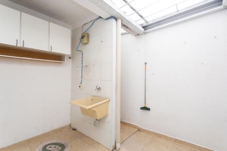 Casa à venda com 110m², 2 quartos e 2 vagas Casa à venda com 110m², 2 quartos e 2 vagasÁrea de Serviço