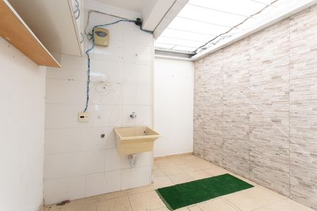 Casa à venda com 110m², 2 quartos e 2 vagas Casa à venda com 110m², 2 quartos e 2 vagasÁrea de Serviço