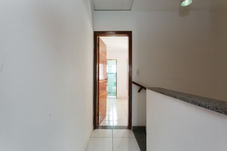Casa à venda com 110m², 2 quartos e 2 vagas Casa à venda com 110m², 2 quartos e 2 vagasCorredor