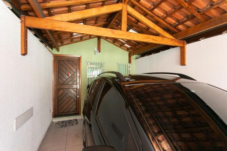 Casa à venda com 110m², 2 quartos e 2 vagas Casa à venda com 110m², 2 quartos e 2 vagasGaragem - Entrada