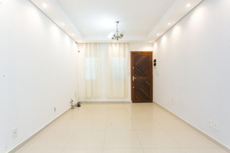 Casa à venda com 110m², 2 quartos e 2 vagas Casa à venda com 110m², 2 quartos e 2 vagasSala