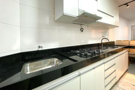 Apartamento à venda com 52m², 2 quartos e 1 vaga Apartamento à venda com 52m², 2 quartos e 1 vagaCozinha